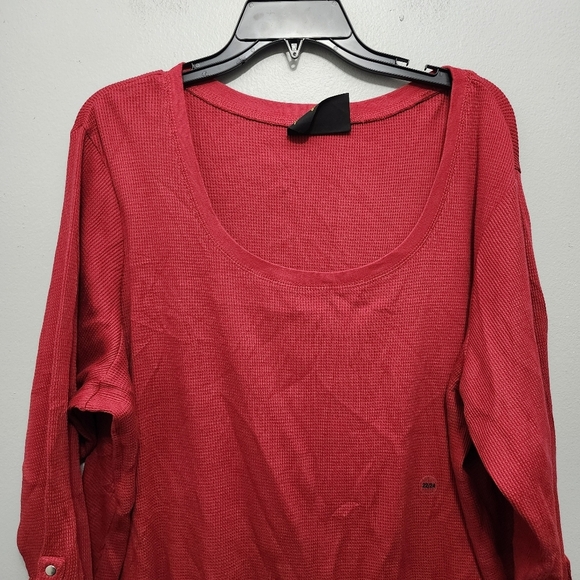 Avenue women's thermal blouse top size 22/24 red new without tags - Picture 2 of 8